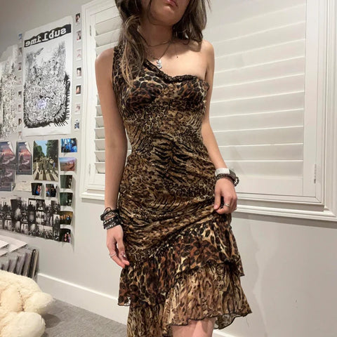 vintage-leopard-ruched-sleeveless-dress-5