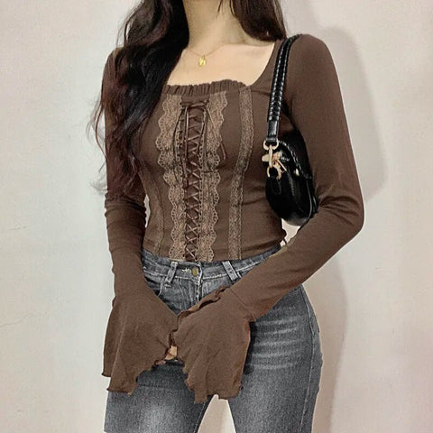 vintage-flare-sleeve-lace-patched-skinny-crop-top-2